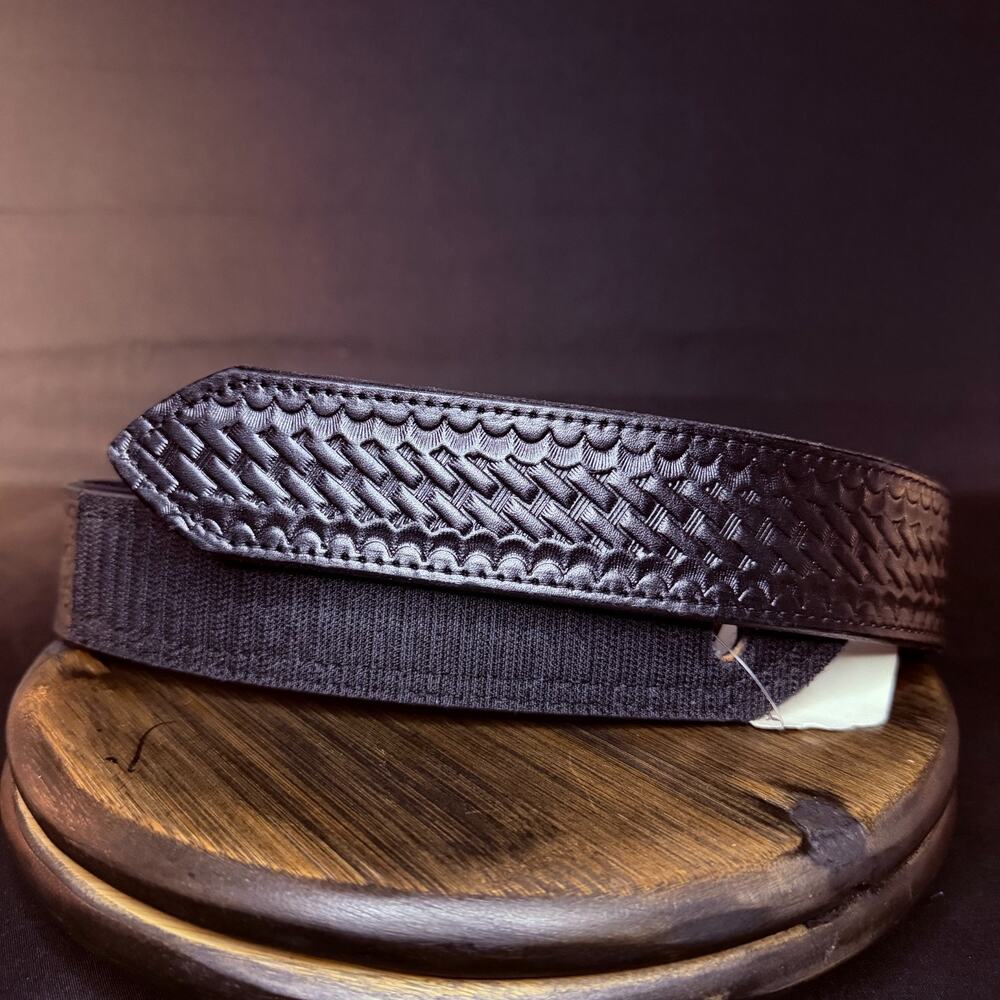 Uniforms United Garrison Belt Size XS Black Basketweave 1020 Leather 1.75" Wide